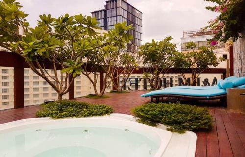Hotel A & Em - 280 Le Thanh Ton