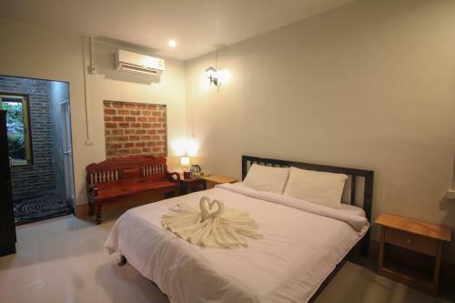 Koh Jum Hostel