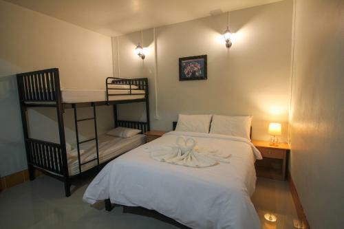 Koh Jum Hostel