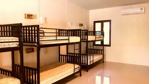 Koh Jum Hostel