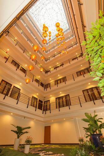 Vien Dong Hotel