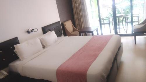 Hotel Holiday Vista