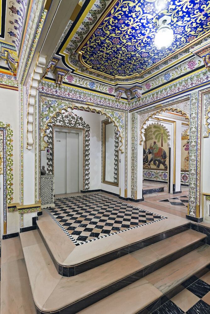 Hotel Chunda Palace