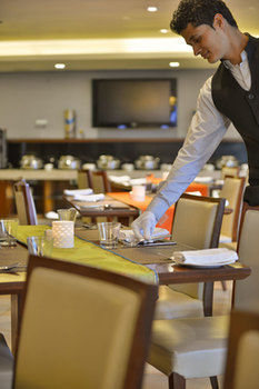 The Gateway Hotel Akota
