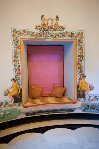 Hotel Shiv Niwas Palace - Grand Heritage
