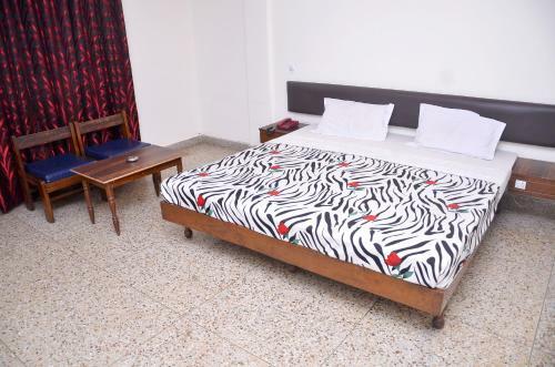 Gautam Hotel