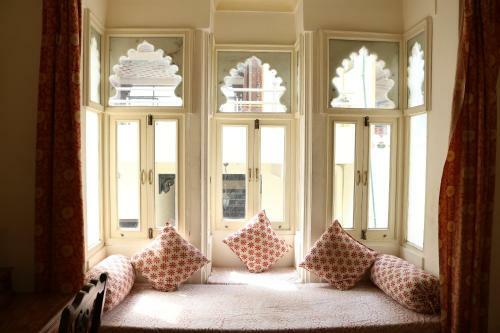 Bed & Breakfast Hotel Pratap Bhawan