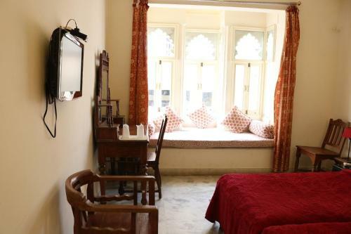 Bed & Breakfast Hotel Pratap Bhawan