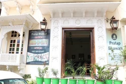 Bed & Breakfast Hotel Pratap Bhawan