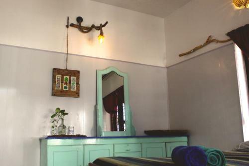 Hostal Keratheeram Beach Resort