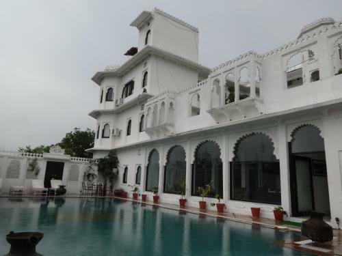 Karohi Haveli - A Heritage Hotel