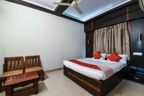 Hotel Blue Moon