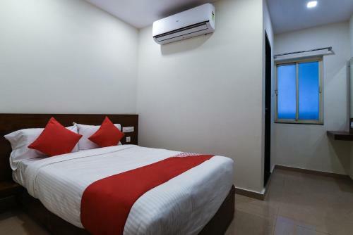 Hotel Blue Moon