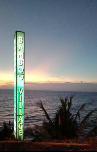 Hotel Bamboo Village