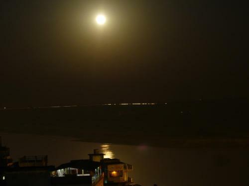 Hostal Shanti Guest House Manikarnika Ghat