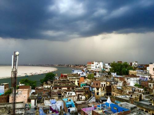 Hostal Shanti Guest House Manikarnika Ghat