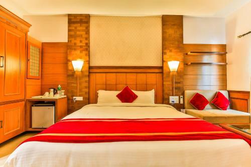 Shining Sand Beach Hotel