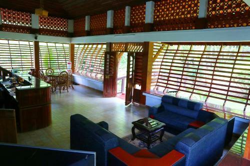 Hotel Crescent Residency