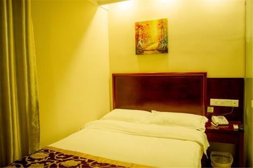 Greentree Inn Jiangxi Nanchang Bayi Square Express Hotel