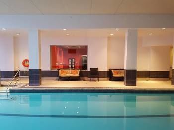 Lord Elgin Hotel
