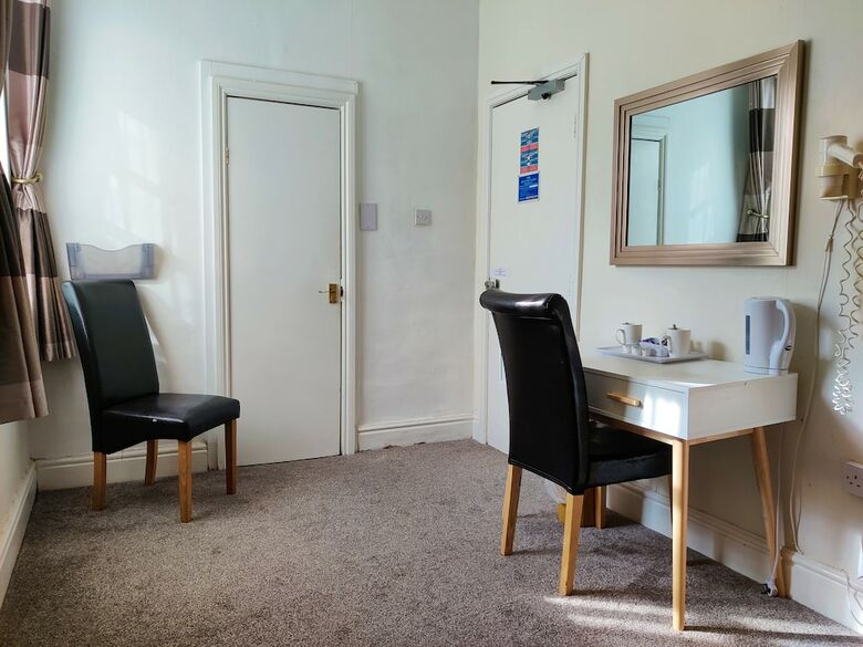 Wentworth House Hotel