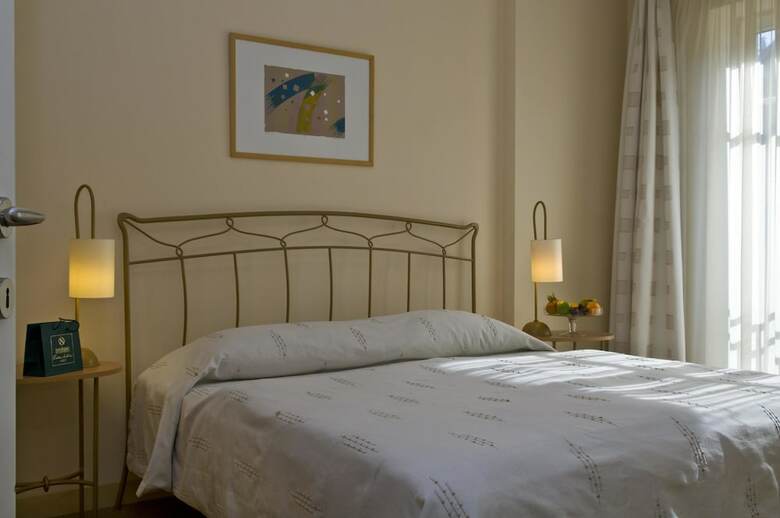 Hotel Mamaison Residence Izabella Budapest