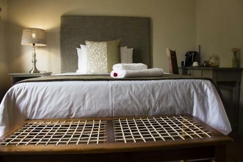Hostal Hilltop Guest House