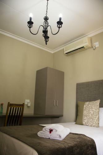 Hostal Hilltop Guest House