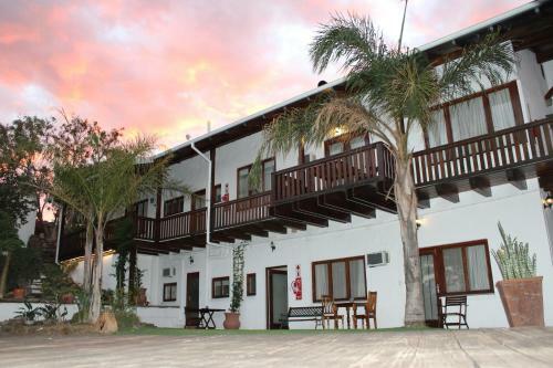 Hostal Hilltop Guest House