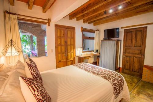 Hotel Mes�n De Leyendas Downtown & Garden