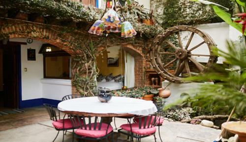Hotel Mes�n De Leyendas Downtown & Garden