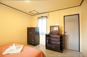 Hotel Niramon Sunview Resort