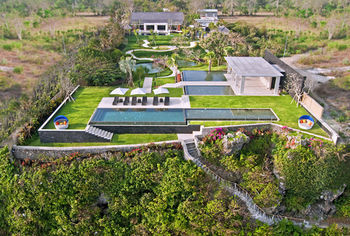 Hotel The Sanctus Villa