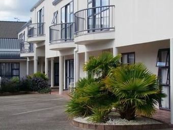 Sails Motor Inn