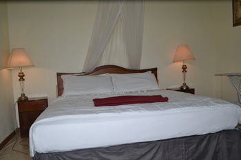 Executive Airport Hotel