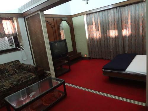 Hostal Hotel Happy Home