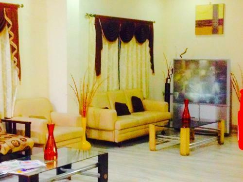Lodge Hotel Ranjit Residency