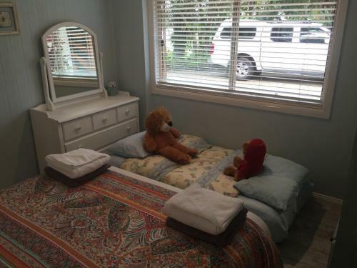 Hostal Sunshine Coast Tropical Getaway