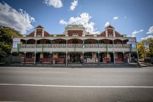Bellbird Hotel