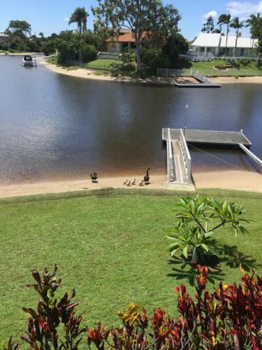 The Bali Hut On Water Central