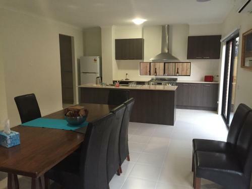 Villa London Park Resort
