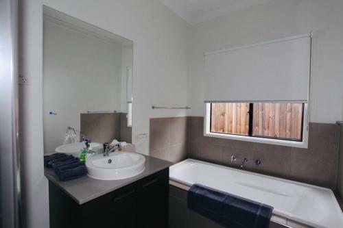 Villa London Park Resort