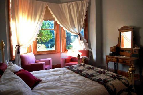 Bed & Breakfast Mariton House
