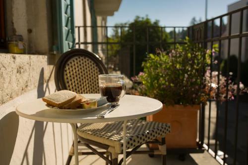 Hostal Guesthouse Le Locle
