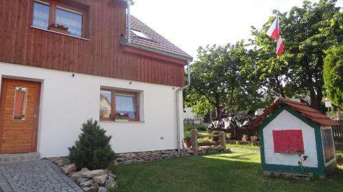Hostal Ubytov�n� U Kapli?ky