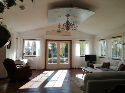 Hostal Villa Luotola