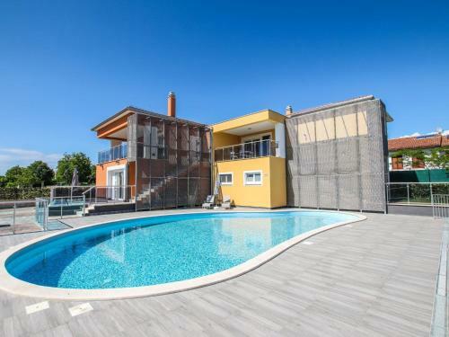 Apartment In Funtana With Three-bedrooms 1