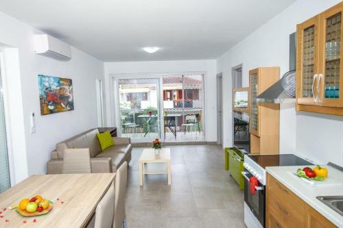 Apartment In Funtana With Three-bedrooms 1