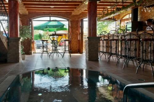 Hostal Radics Panzi� �tterem �s Wellness K�zpont