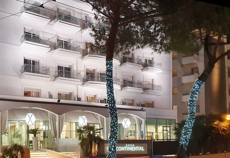 Continental E Dei Congressi Hotel